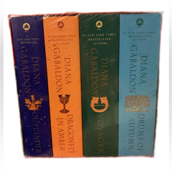 Outlander Boxed Set: Outlander, Dragonfly in Amber, Voyager, Drums of Autumn NIB - Picture 2 of 6